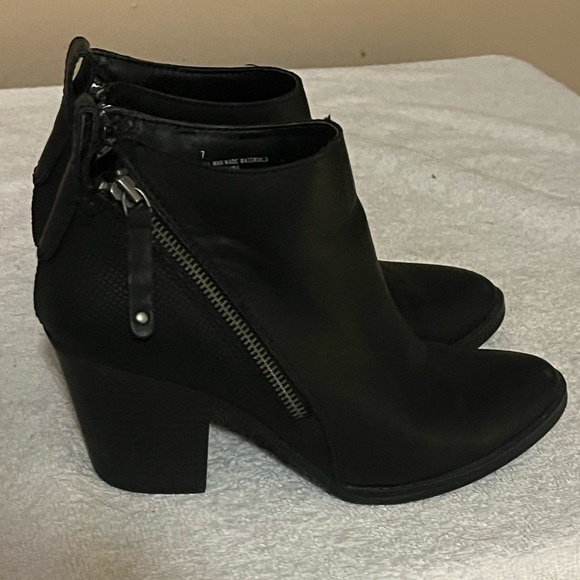 DV Dolce Vita Black Boots Sz 7 - Picture 2 of 13